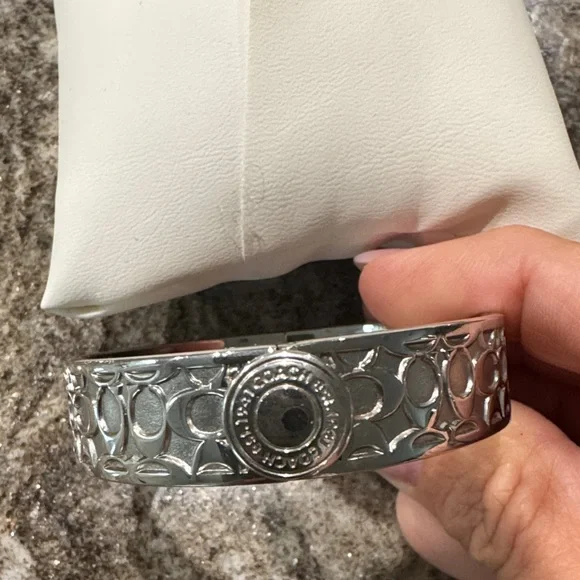 Coach Elegant Vintage Silver Bracelet - Picture 3 of 4